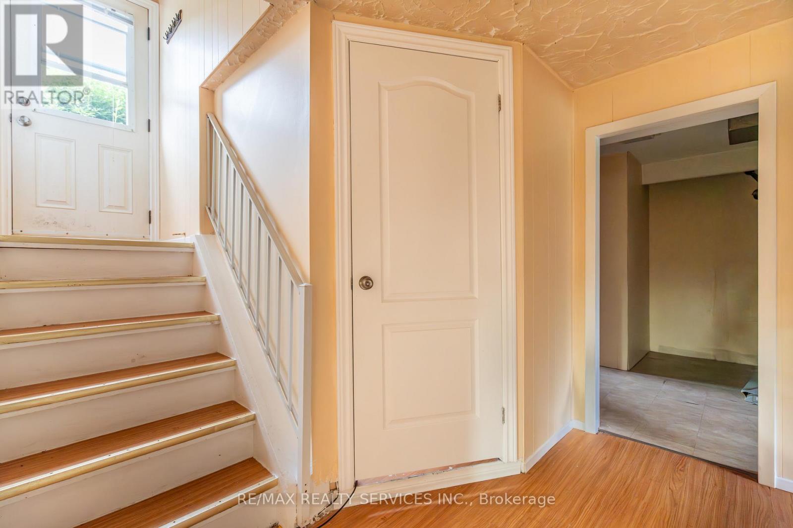 560 Highpoint Avenue, Waterloo, Ontario  N2L 4N1 - Photo 27 - X12404504