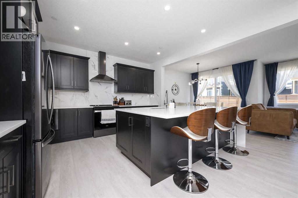 336 Lucas Way Nw, Calgary, Alberta  T3P 0R5 - Photo 7 - A2237148