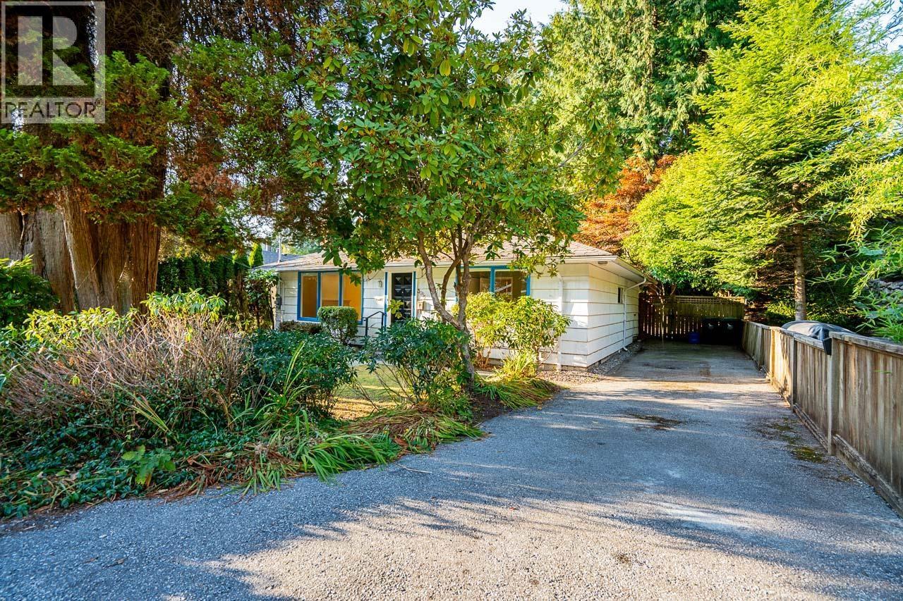 Property at 3084 PAISLEY ROAD image 3