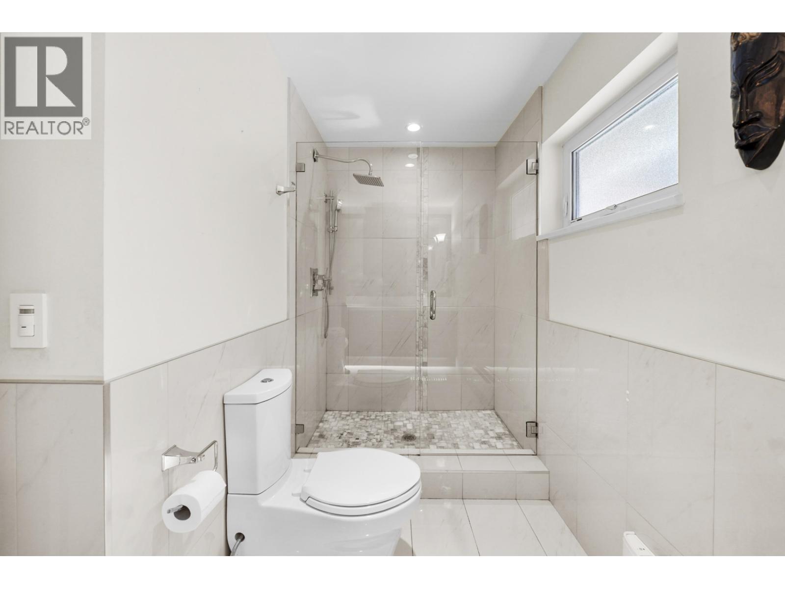 5885 Nancy Greene Way, North Vancouver, British Columbia  V7R 4W6 - Photo 21 - R3047757