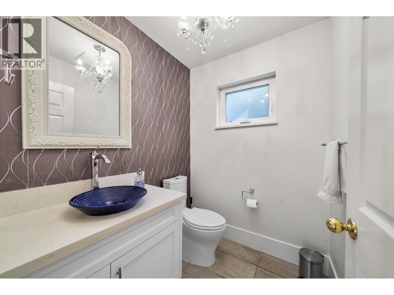 5885 Nancy Greene Way, North Vancouver, British Columbia  V7R 4W6 - Photo 25 - R3047757