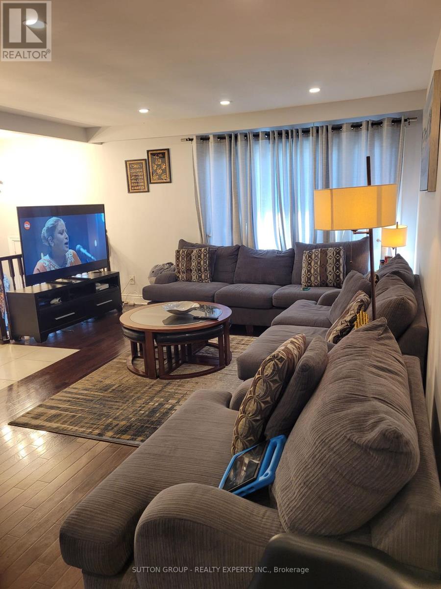2644 Lundene Road, Mississauga, Ontario  L5J 1P8 - Photo 7 - W12361214