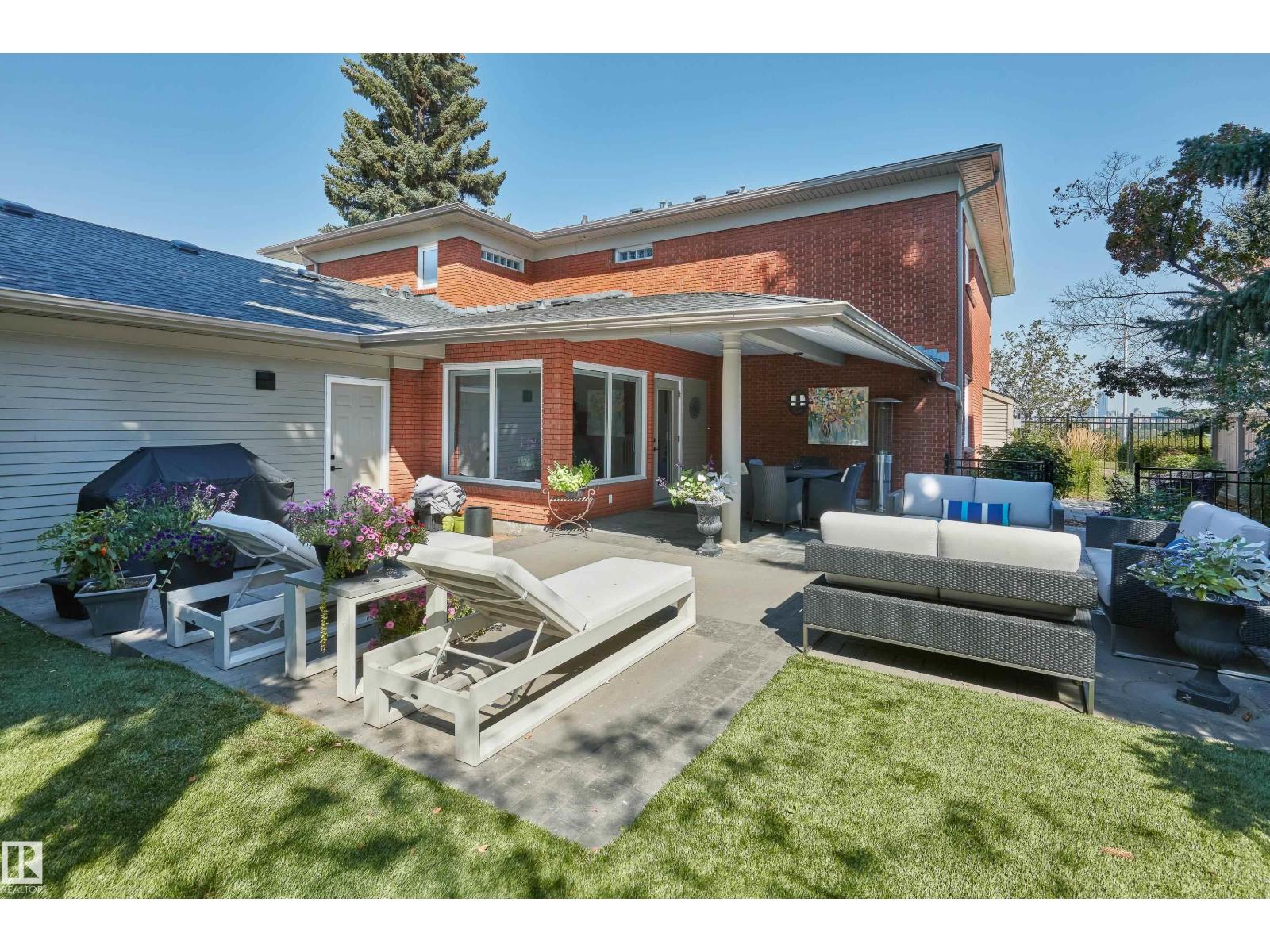 8928 Valleyview Dr Nw, Edmonton, Alberta  T5R 5T5 - Photo 44 - E4455290