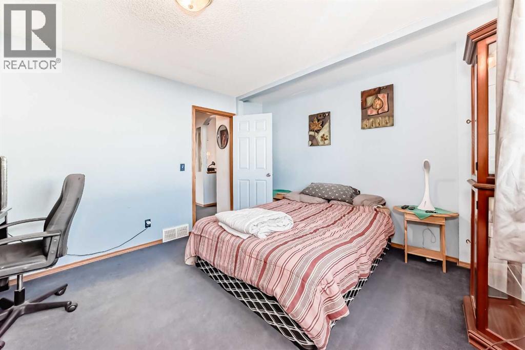 128 Erin Meadow Way Se, Calgary, Alberta  T2B 3P7 - Photo 18 - A2256503
