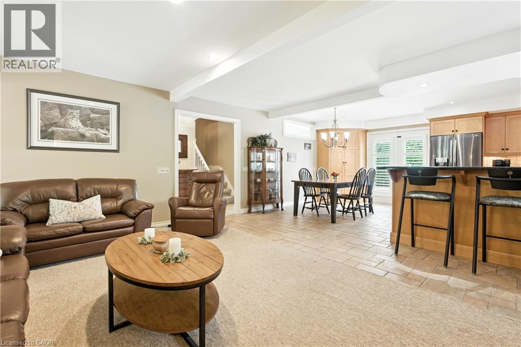 6 Lilac Court, Ancaster, Ontario  L9G 4E3 - Photo 6 - 40769991