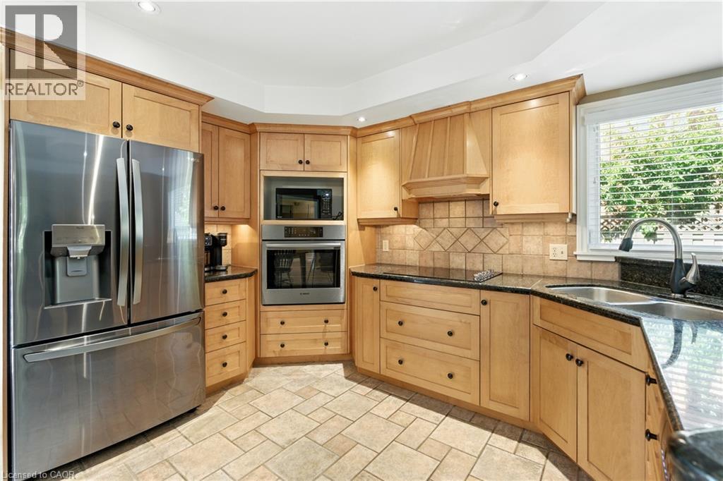 6 Lilac Court, Ancaster, Ontario  L9G 4E3 - Photo 9 - 40769991