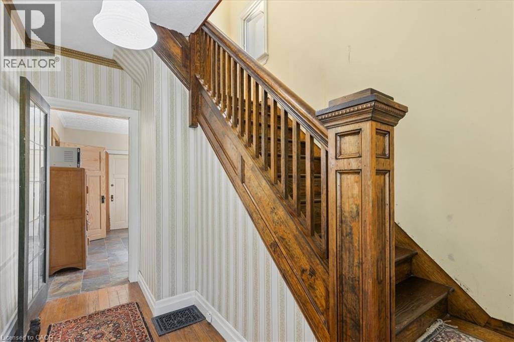 Property at 36 EARL Street image 4