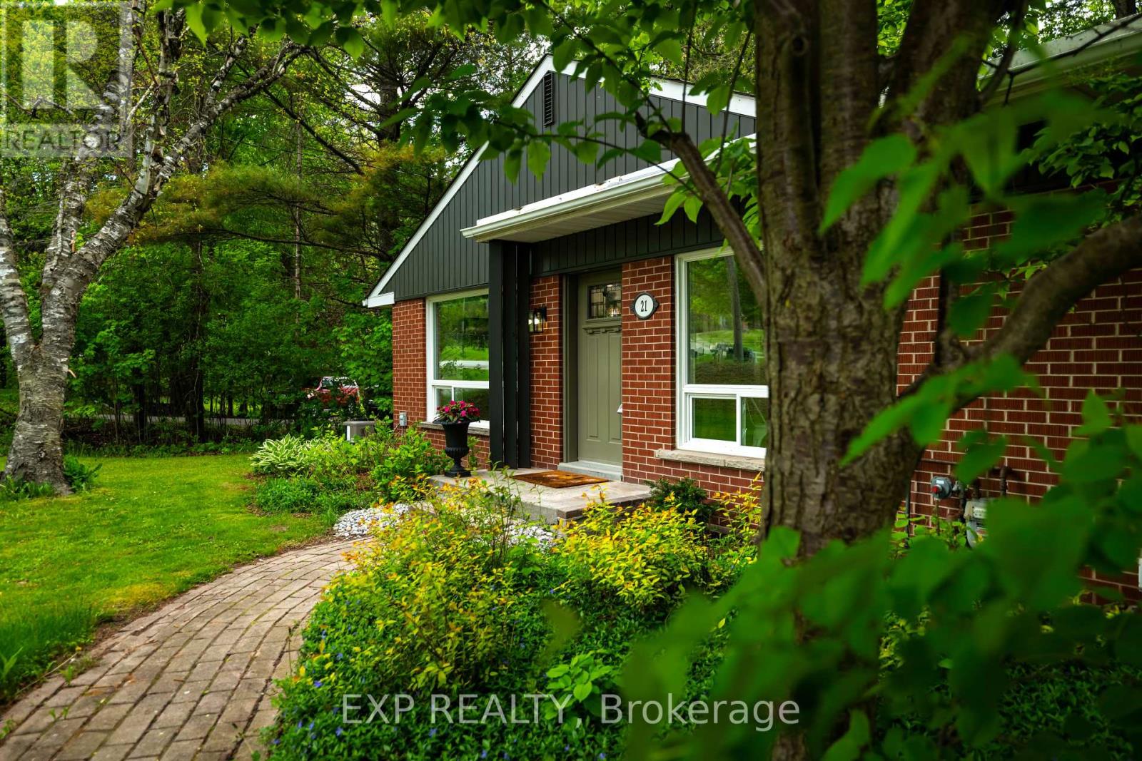 21 Veterans Way, Orangeville, Ontario  L9W 2Z1 - Photo 48 - W12403363