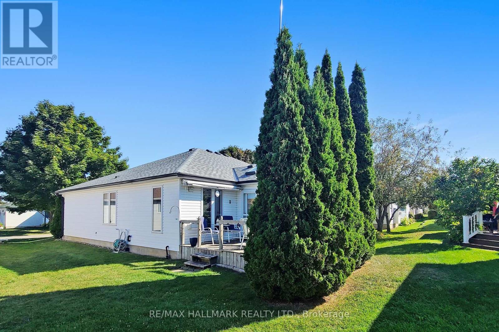8 Greenfield Place, Wilmot, Ontario  N3A 2G6 - Photo 31 - X12400801