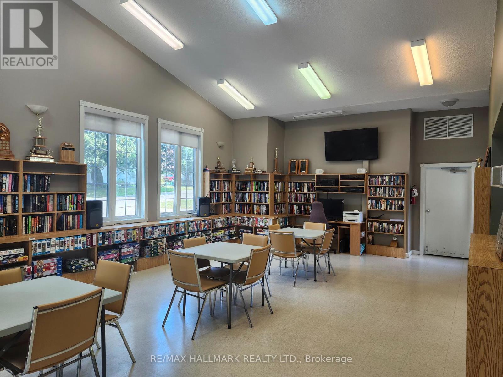 8 Greenfield Place, Wilmot, Ontario  N3A 2G6 - Photo 40 - X12400801