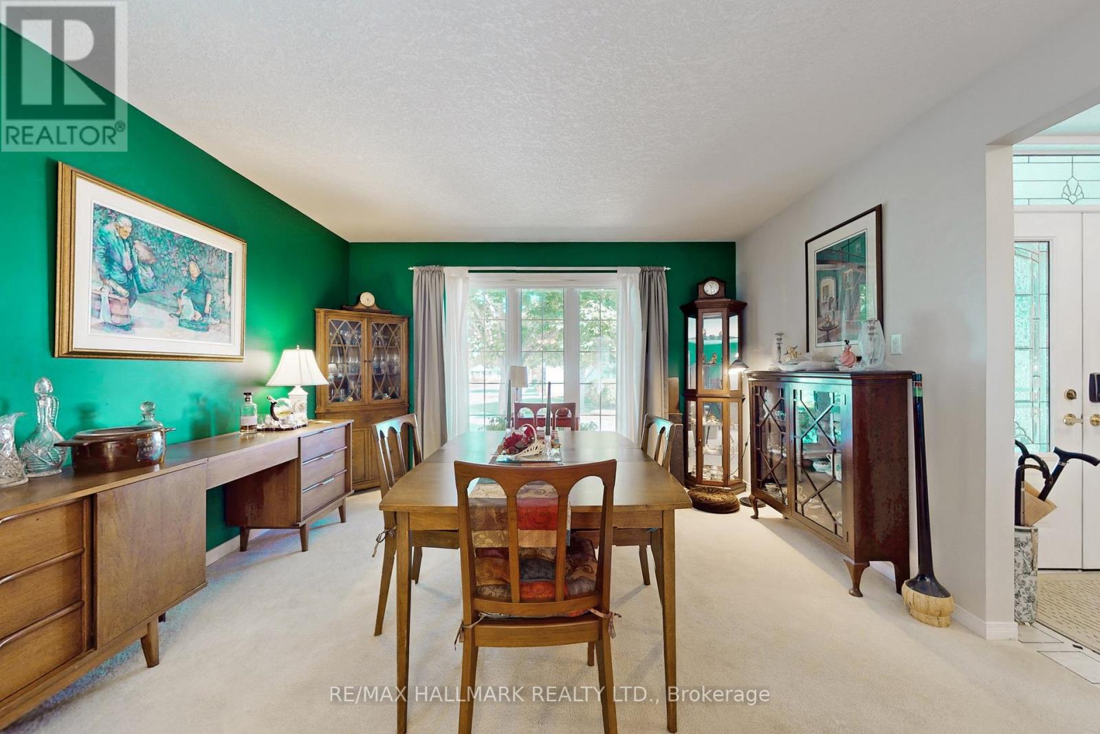 8 Greenfield Place, Wilmot, Ontario  N3A 2G6 - Photo 4 - X12400801