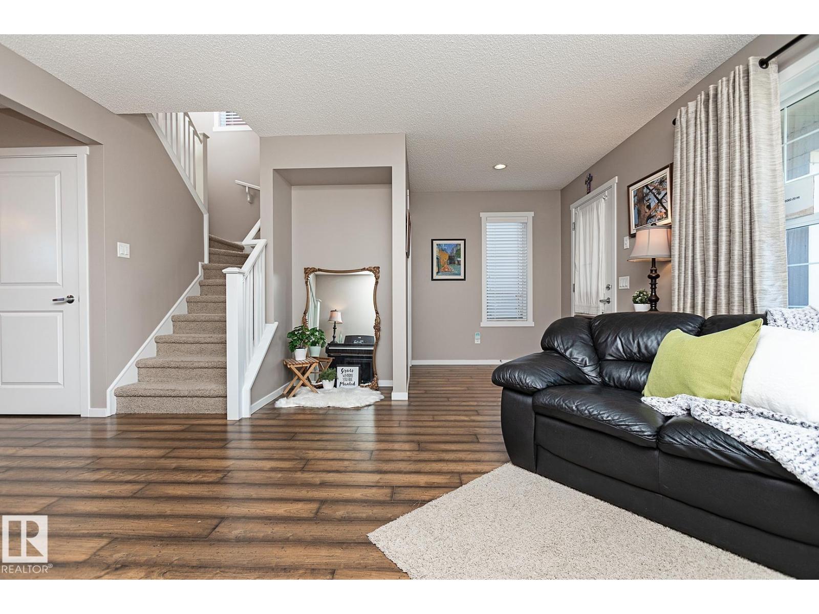 1117 Chappelle Boulevard Sw, Edmonton, Alberta  T6W 0Y9 - Photo 5 - E4457770