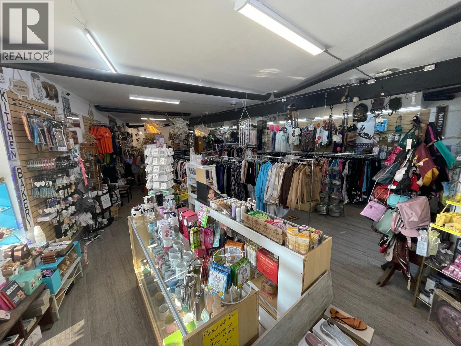 283 Market Avenue, Grand Forks, British Columbia  V0H 1H0 - Photo 13 - 10362472