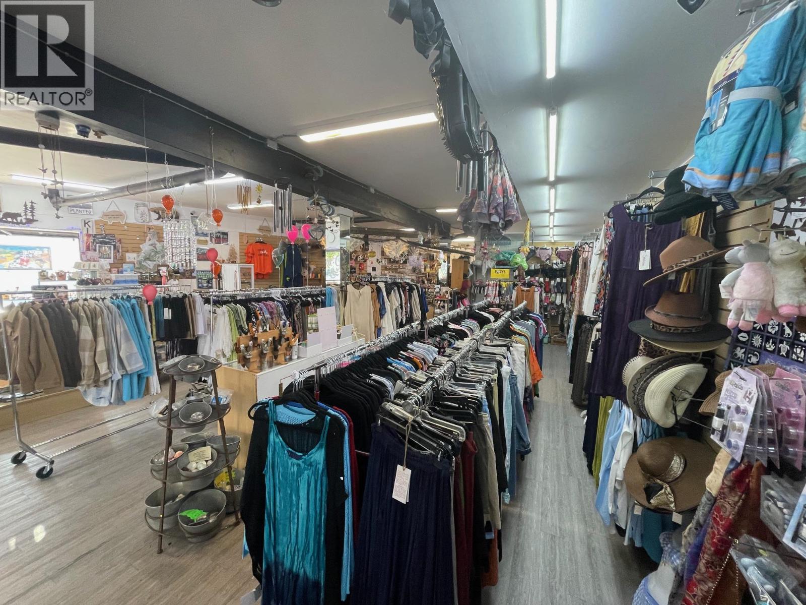 283 Market Avenue, Grand Forks, British Columbia  V0H 1H0 - Photo 11 - 10362472