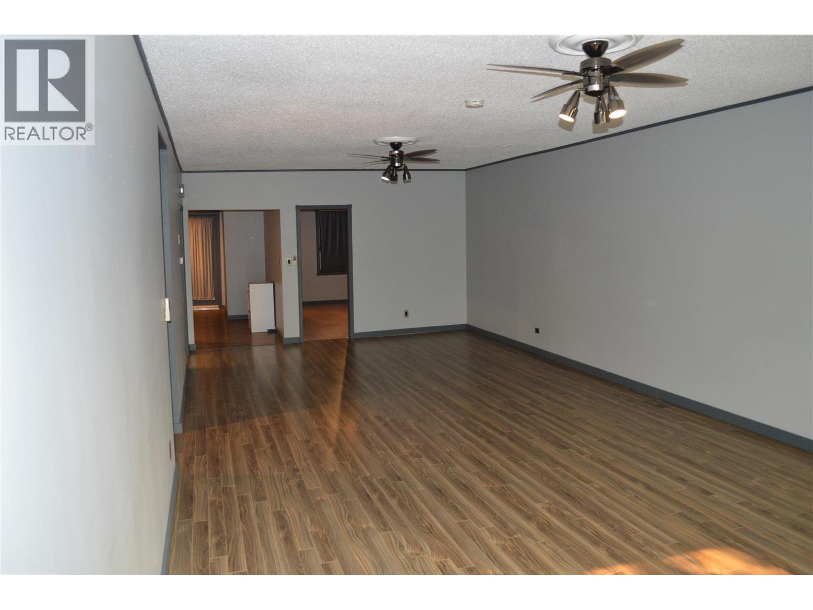 283 Market Avenue, Grand Forks, British Columbia  V0H 1H0 - Photo 32 - 10362472