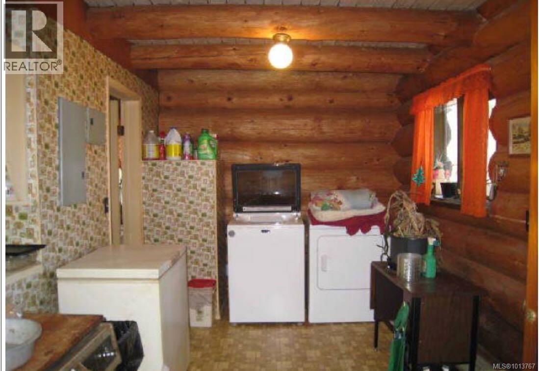 3337 Egremont Rd, Cumberland, British Columbia  V0R 1S0 - Photo 5 - 1013767