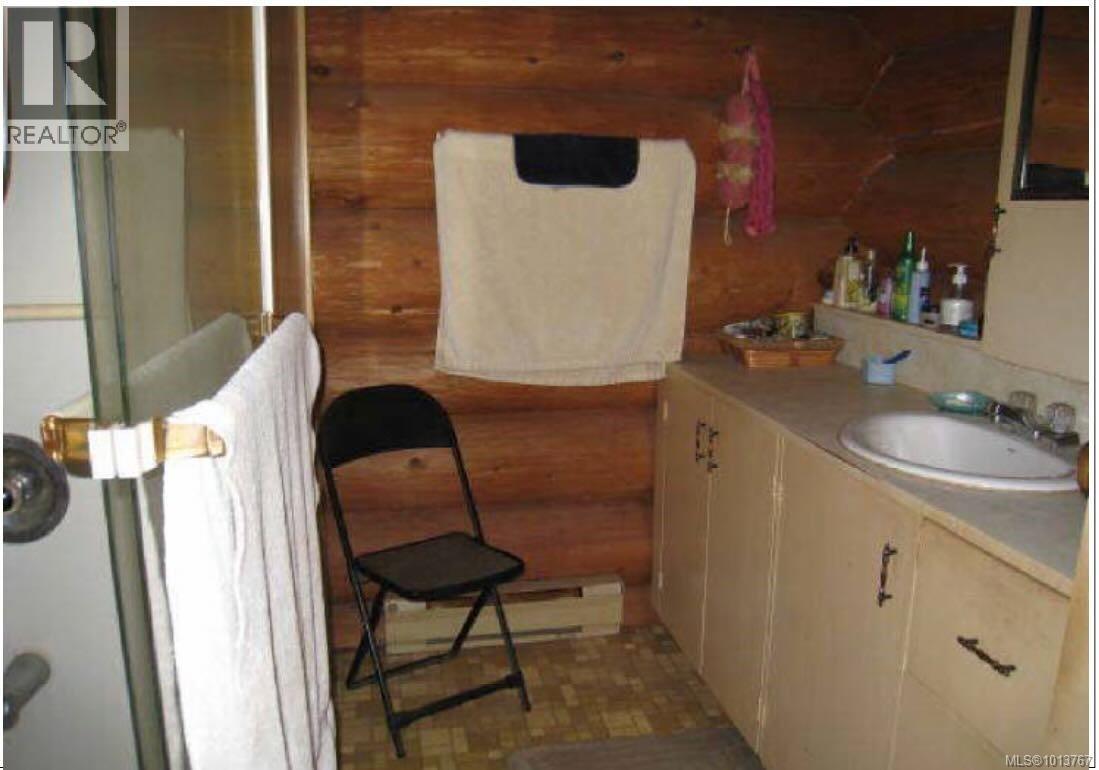 3337 Egremont Rd, Cumberland, British Columbia  V0R 1S0 - Photo 8 - 1013767