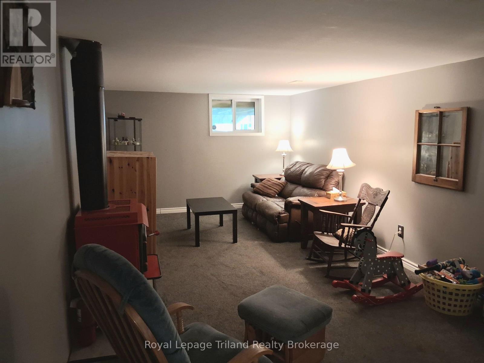 92 Keats Drive, Woodstock, Ontario  N4S 8B8 - Photo 14 - X12350794