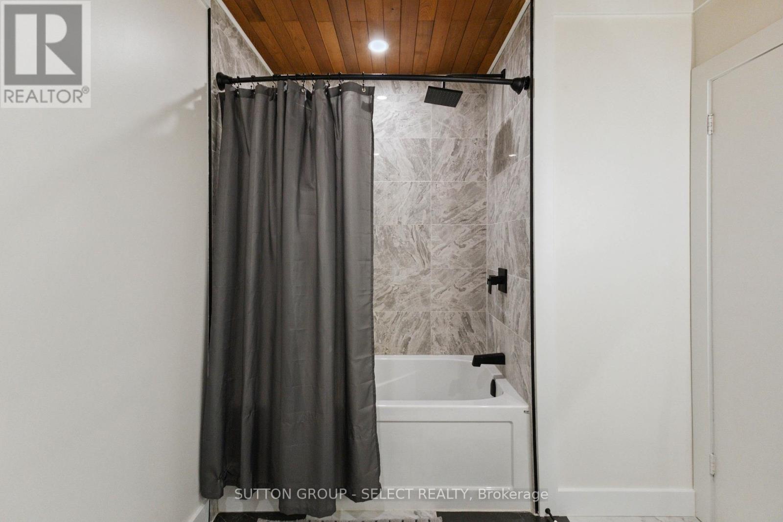 770 Galloway Crescent, London South, Ontario  N6J 2Y7 - Photo 21 - X12404639