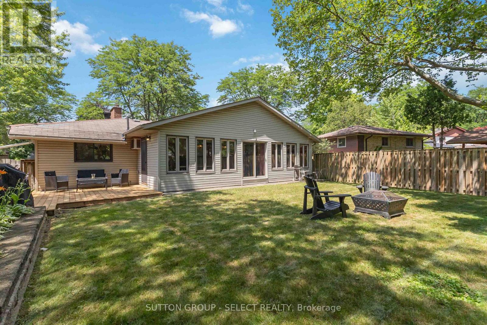 770 Galloway Crescent, London South, Ontario  N6J 2Y7 - Photo 30 - X12404639