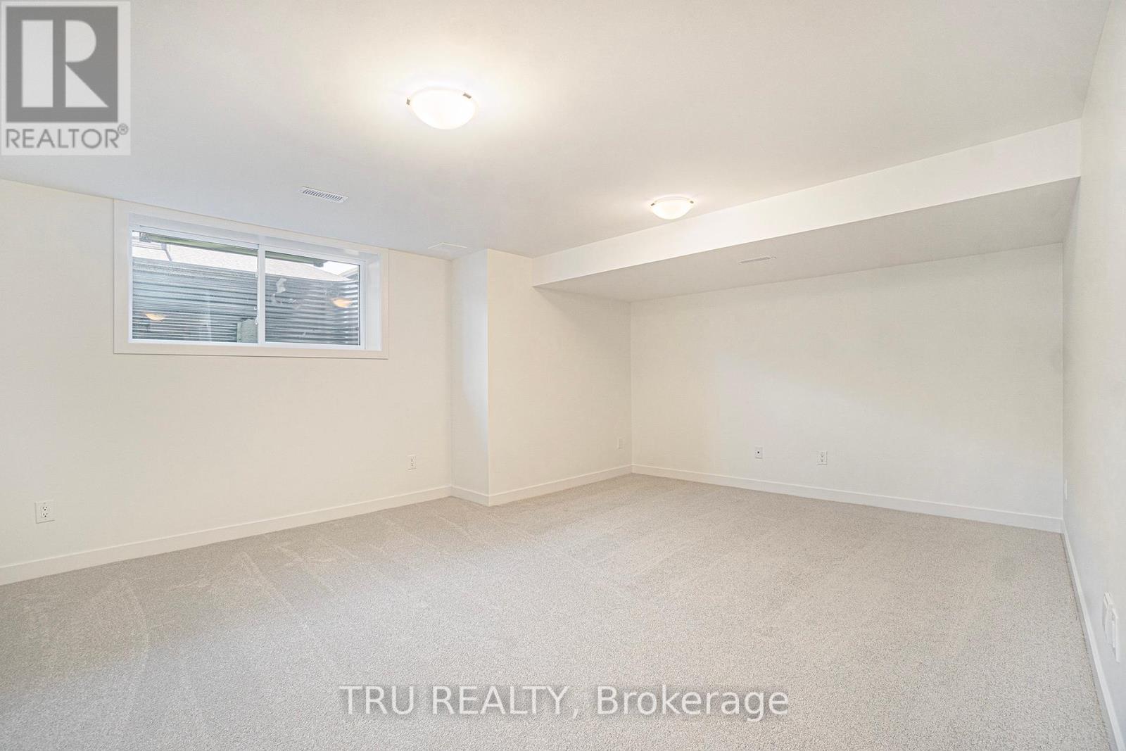 941 Cologne Street, Russell, Ontario  K0A 1W0 - Photo 21 - X12404637