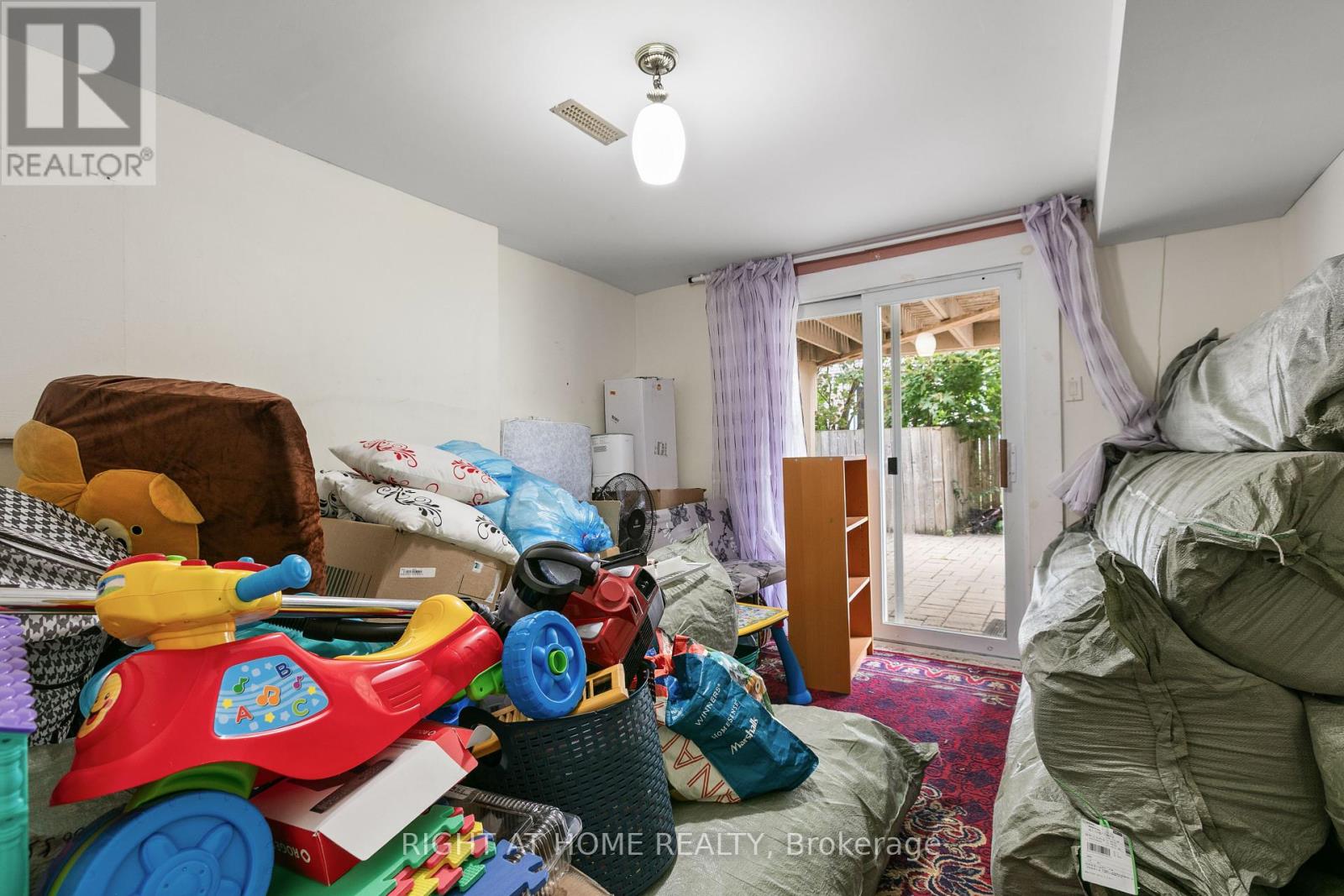 3142 Dumaurier Avenue, Ottawa, Ontario  K2B 8R1 - Photo 15 - X12404653