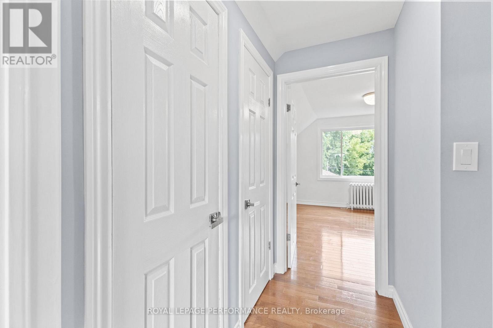 10 Argue Drive, Ottawa, Ontario  K2E 6S1 - Photo 13 - X12404664