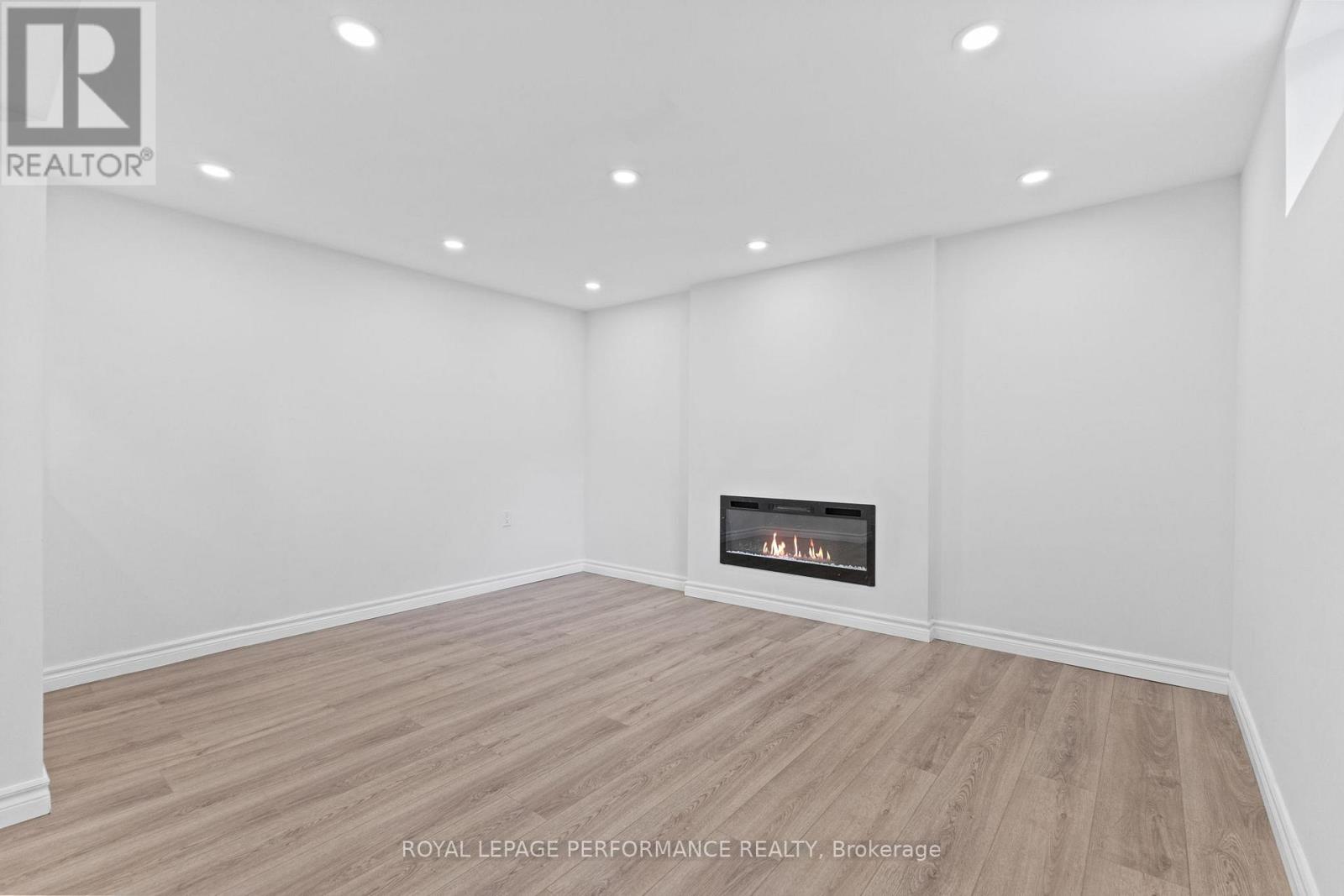 10 Argue Drive, Ottawa, Ontario  K2E 6S1 - Photo 26 - X12404664
