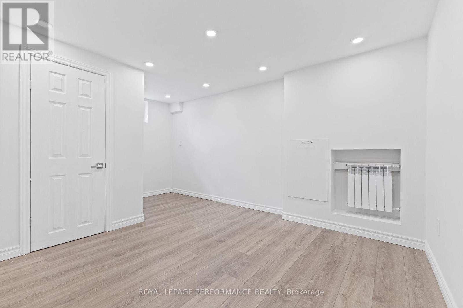 10 Argue Drive, Ottawa, Ontario  K2E 6S1 - Photo 33 - X12404664