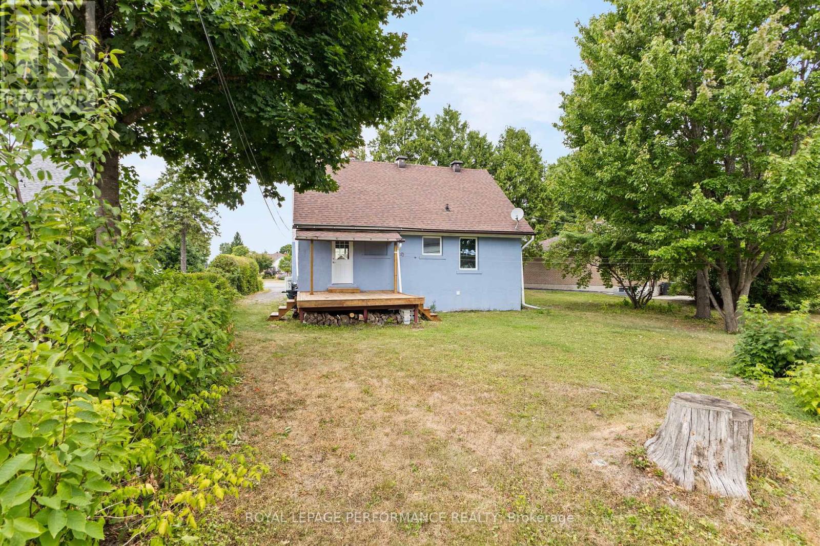 10 Argue Drive, Ottawa, Ontario  K2E 6S1 - Photo 38 - X12404664