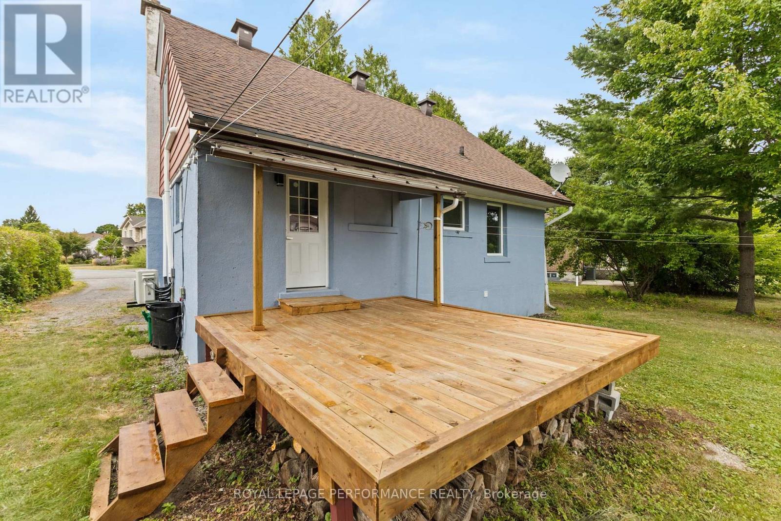 10 Argue Drive, Ottawa, Ontario  K2E 6S1 - Photo 39 - X12404664
