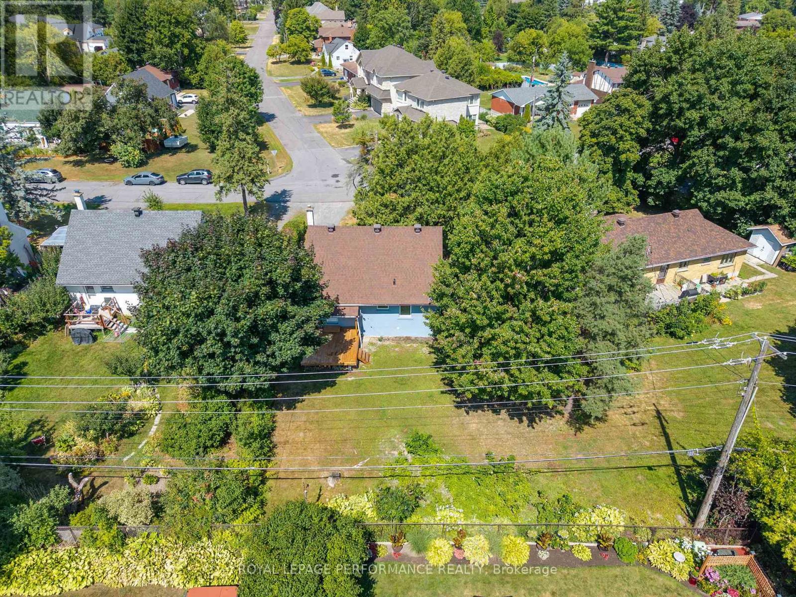 10 Argue Drive, Ottawa, Ontario  K2E 6S1 - Photo 42 - X12404664