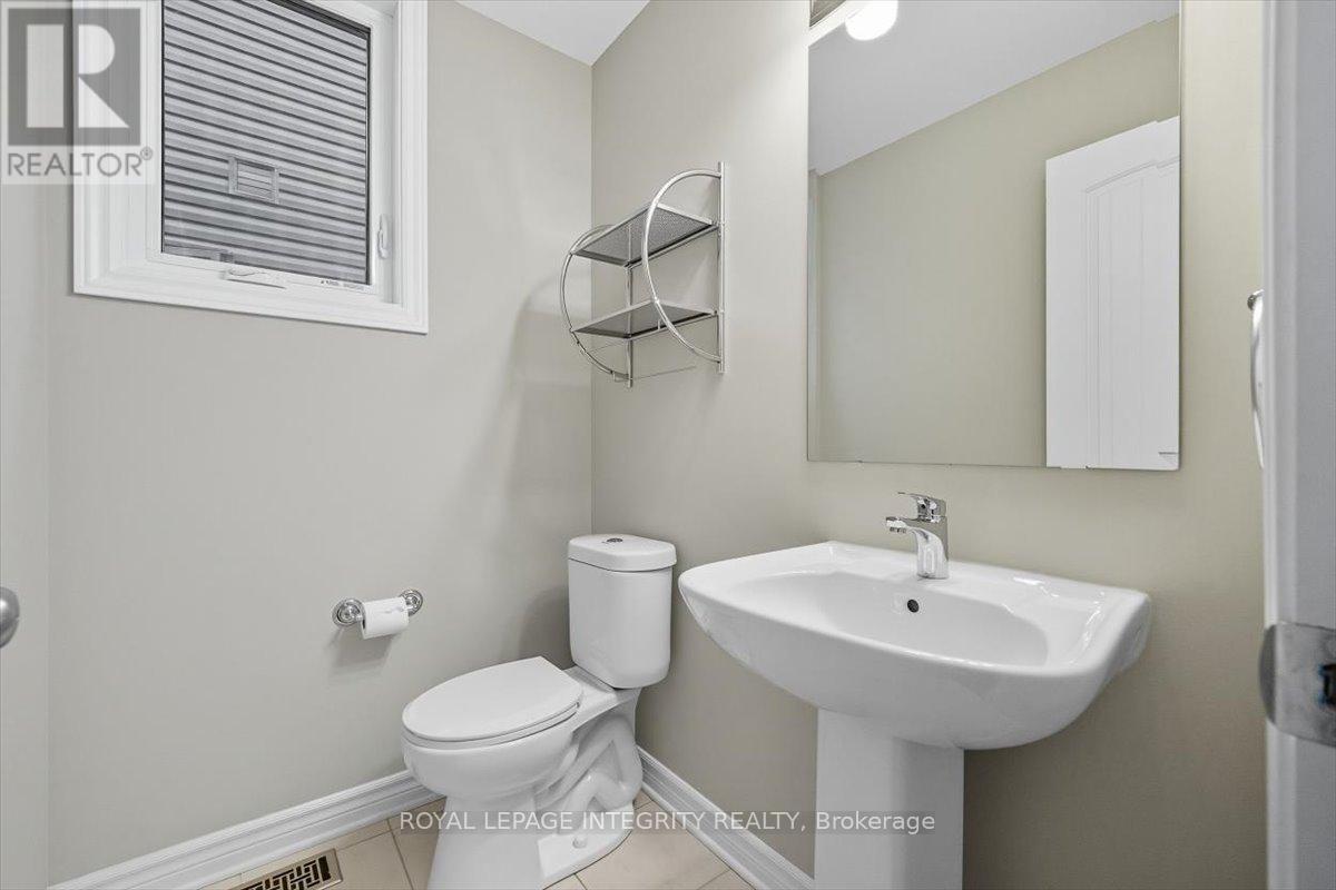 707 Des Aubepines Drive, Ottawa, Ontario  K4A 1C1 - Photo 15 - X12404666