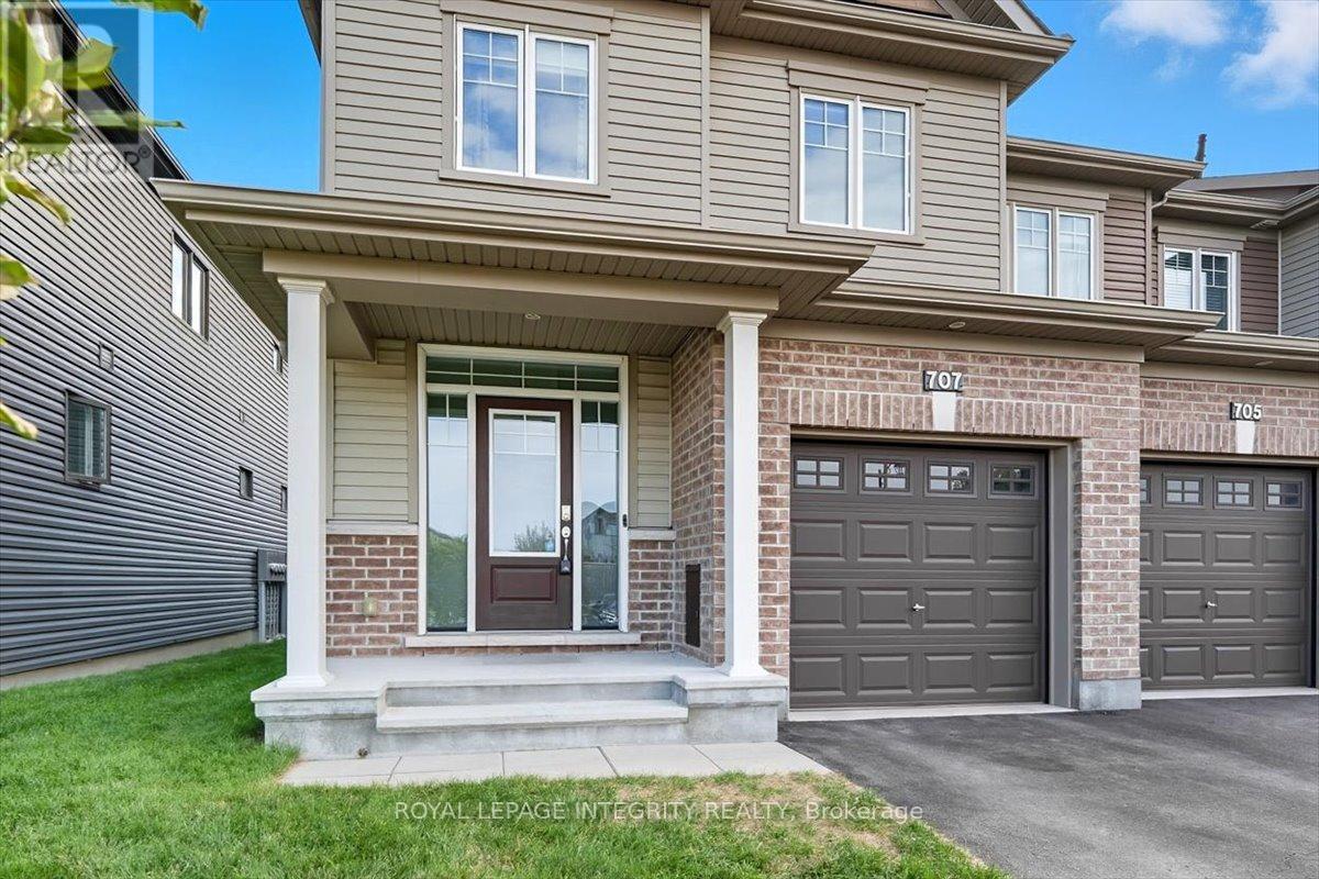 707 Des Aubepines Drive, Ottawa, Ontario  K4A 1C1 - Photo 2 - X12404666