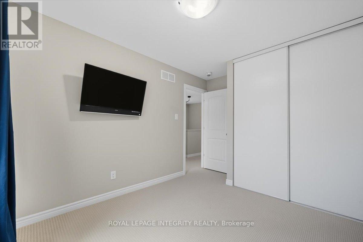 707 Des Aubepines Drive, Ottawa, Ontario  K4A 1C1 - Photo 27 - X12404666