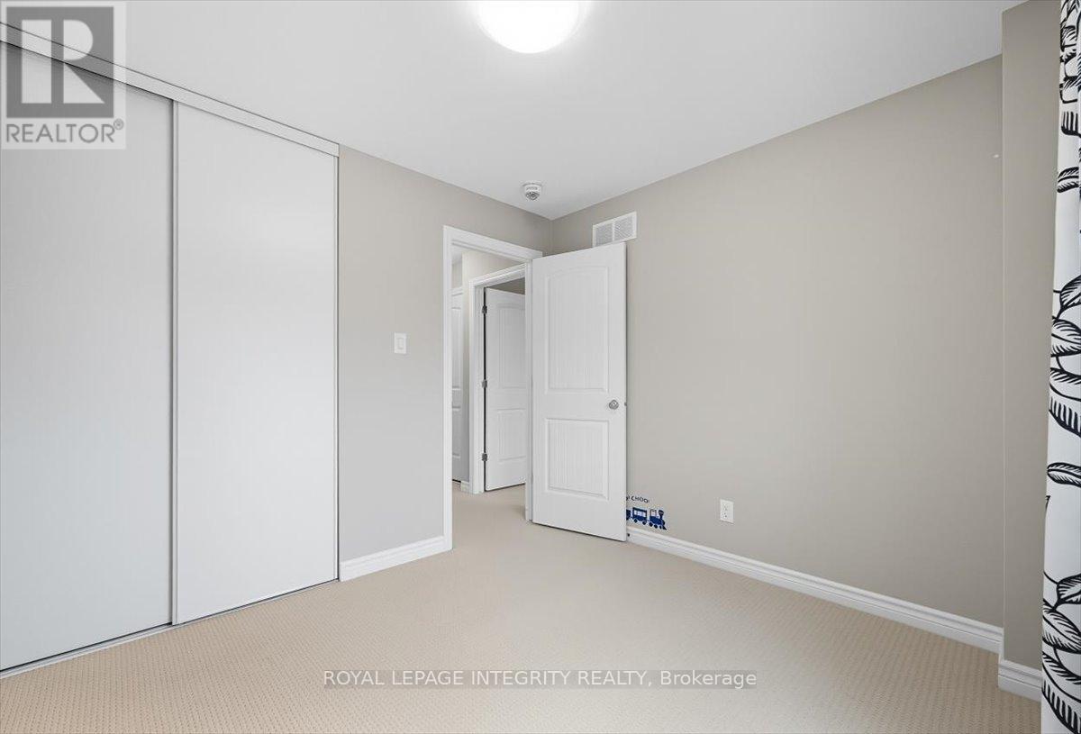 707 Des Aubepines Drive, Ottawa, Ontario  K4A 1C1 - Photo 29 - X12404666