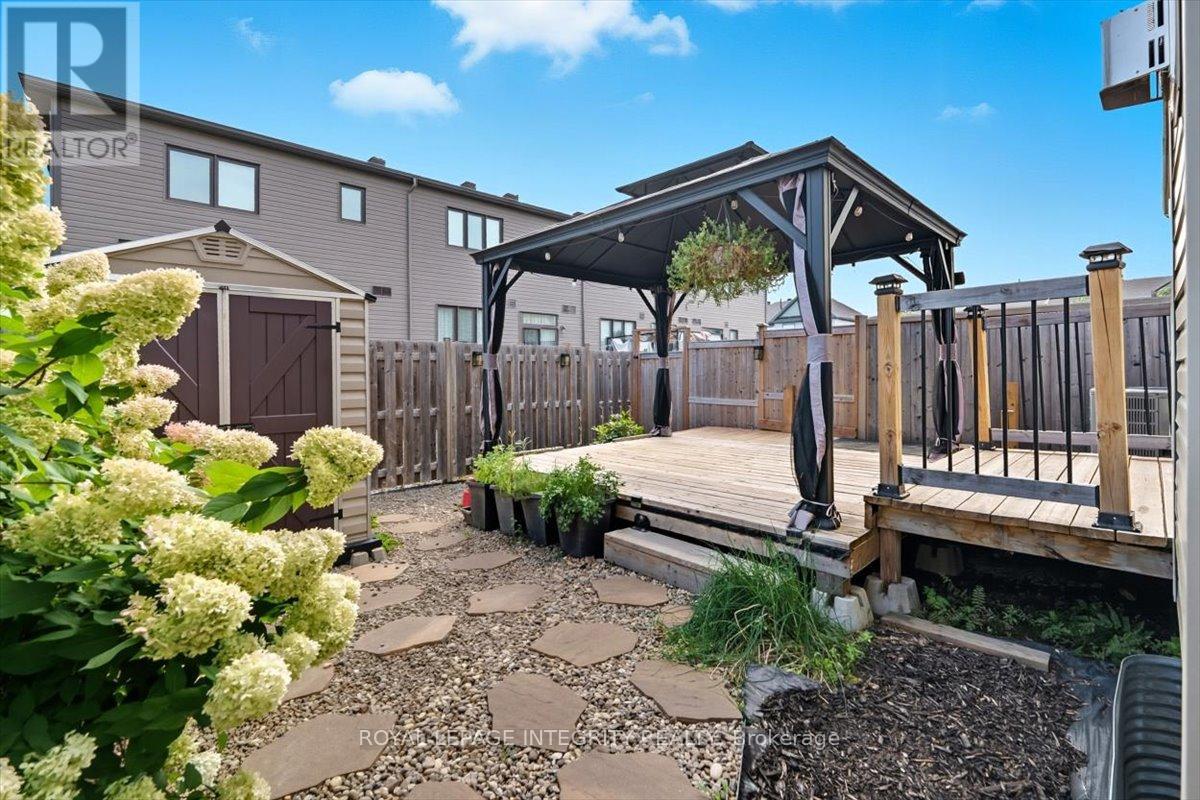 707 Des Aubepines Drive, Ottawa, Ontario  K4A 1C1 - Photo 39 - X12404666