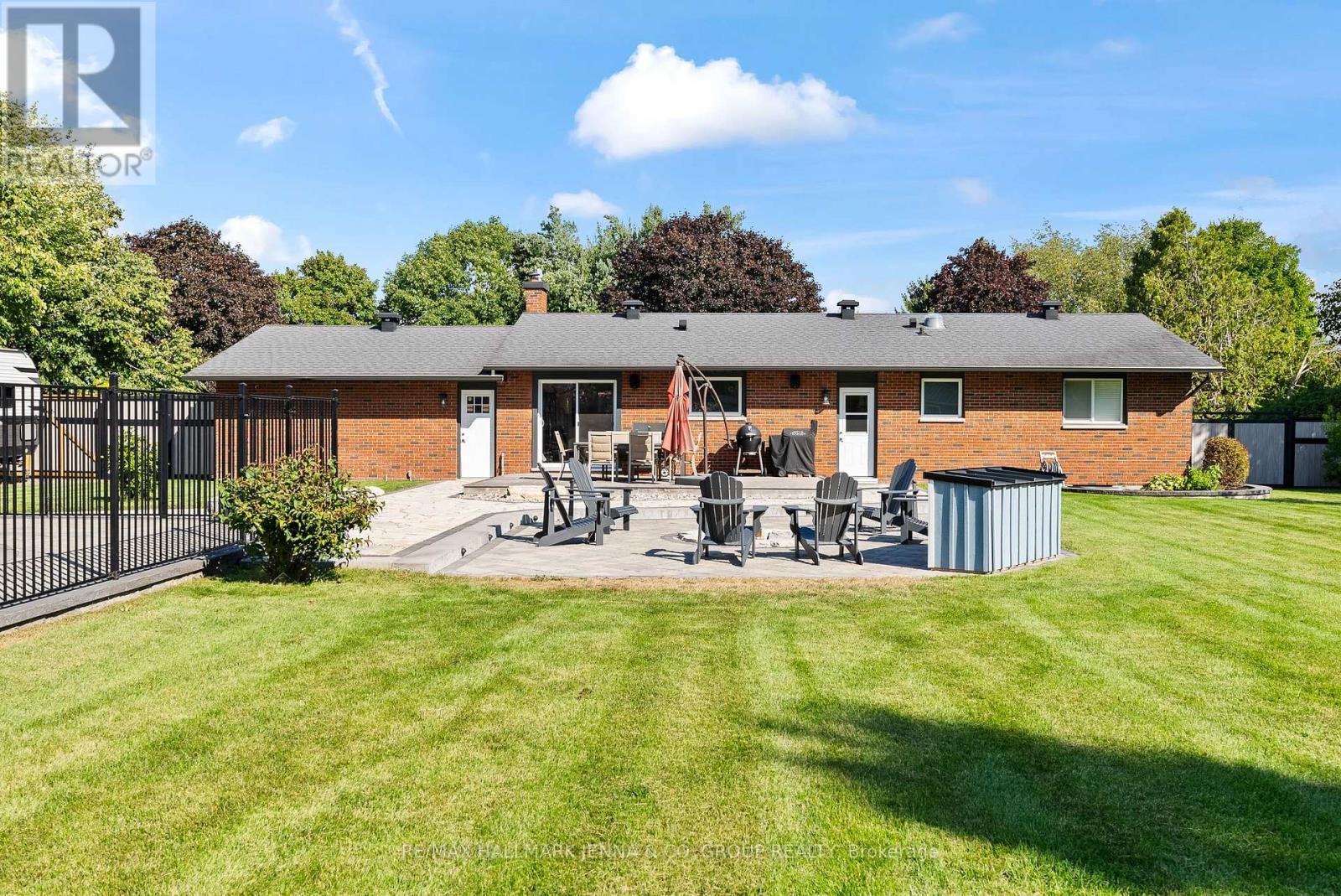 6577 Michelangelo Court, Ottawa, Ontario  K0A 2T0 - Photo 31 - X12404707