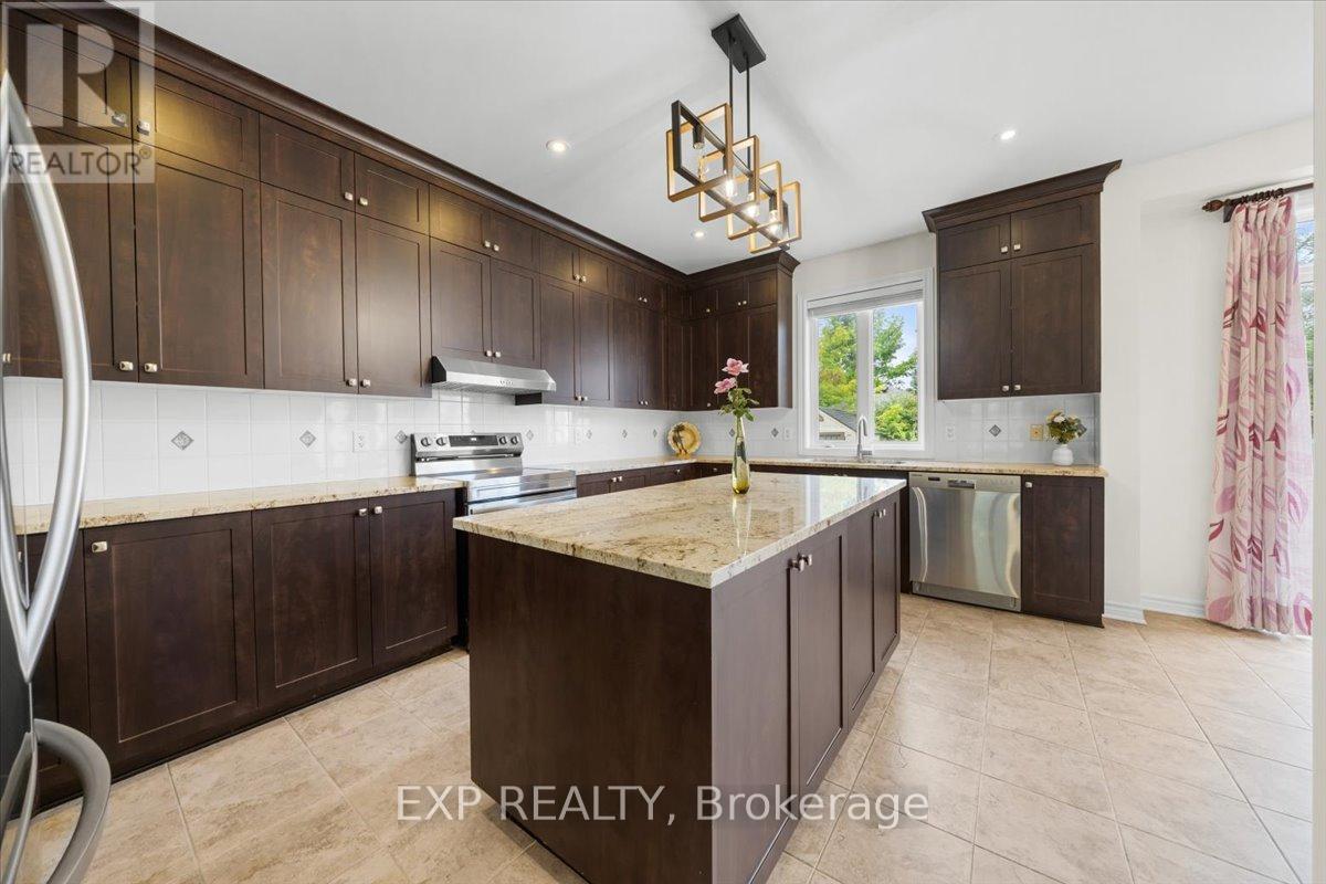 300 Grayburn Way, Ottawa, Ontario  K2J 0V8 - Photo 13 - X12404728