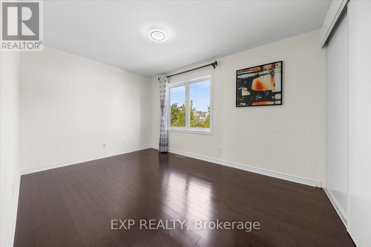300 Grayburn Way, Ottawa, Ontario  K2J 0V8 - Photo 24 - X12404728