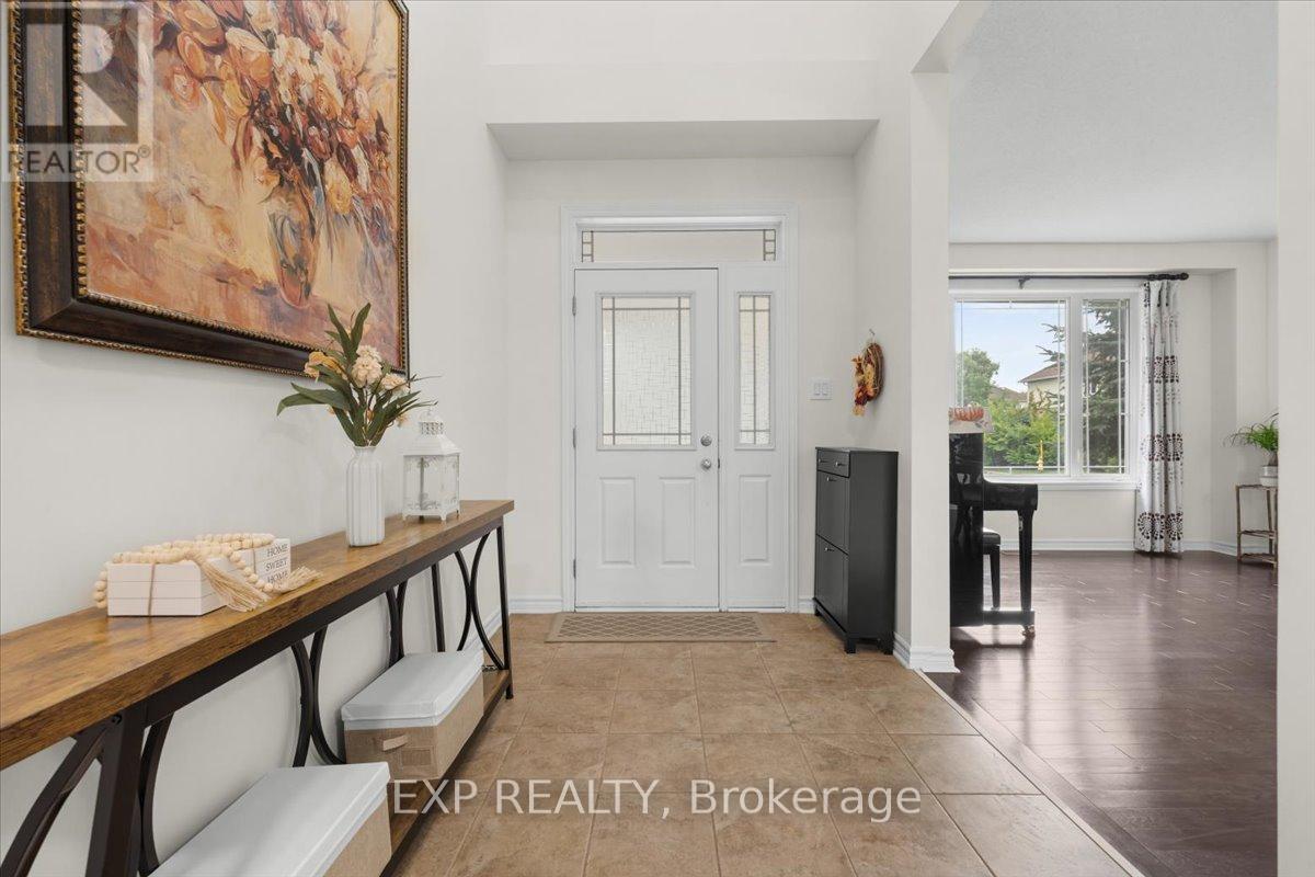 300 Grayburn Way, Ottawa, Ontario  K2J 0V8 - Photo 4 - X12404728