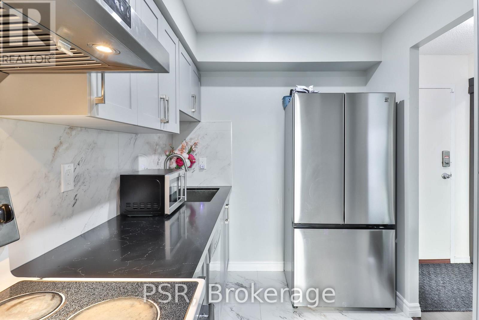 225 - 165 Cherokee Boulevard, Toronto (Pleasant View), Ontario  M2J 4T7 - Photo 6 - C12404546