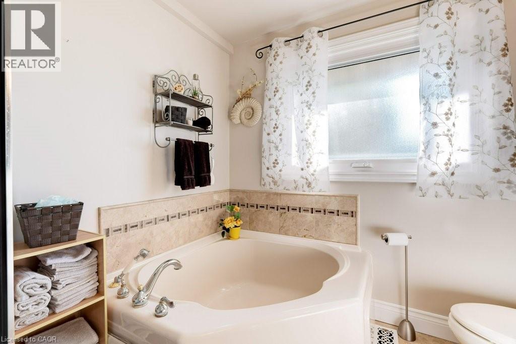 37 West Avenue, Winona, Ontario  L8E 5L5 - Photo 23 - 40767824