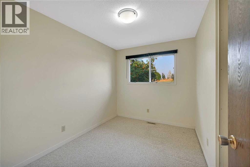 3727 50 Avenue, Innisfail, Alberta  T4G 1J1 - Photo 30 - A2256373
