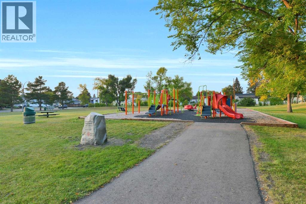 3727 50 Avenue, Innisfail, Alberta  T4G 1J1 - Photo 36 - A2256373