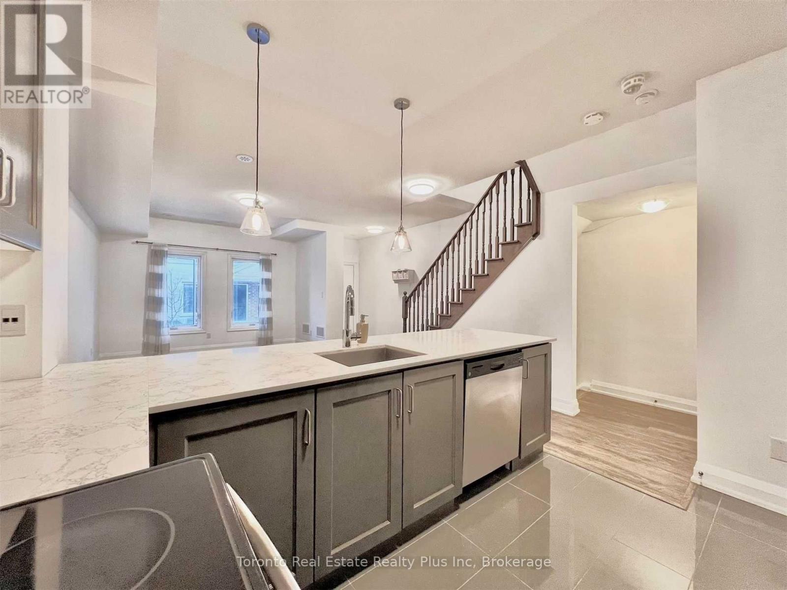 3 - 1060 St. Hildas Way, Whitby, Ontario  L1N 0L3 - Photo 14 - E12404567