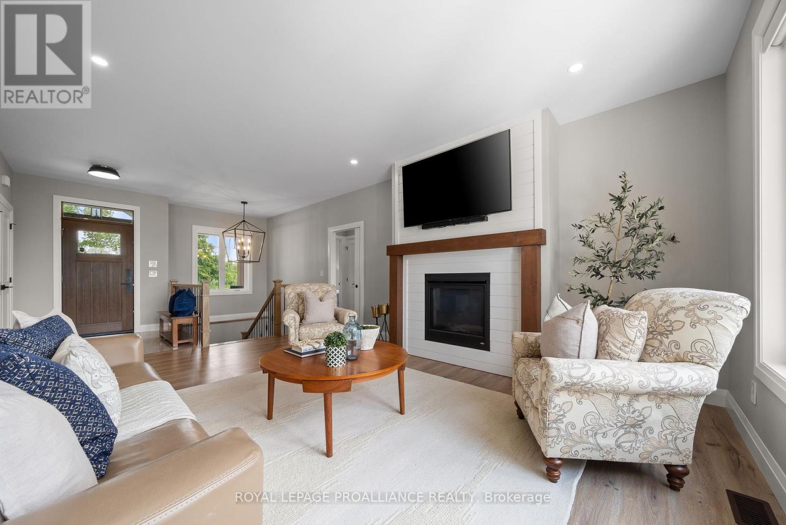 54 Georgina Street, Brighton, Ontario  K0K 1H0 - Photo 8 - X12404625