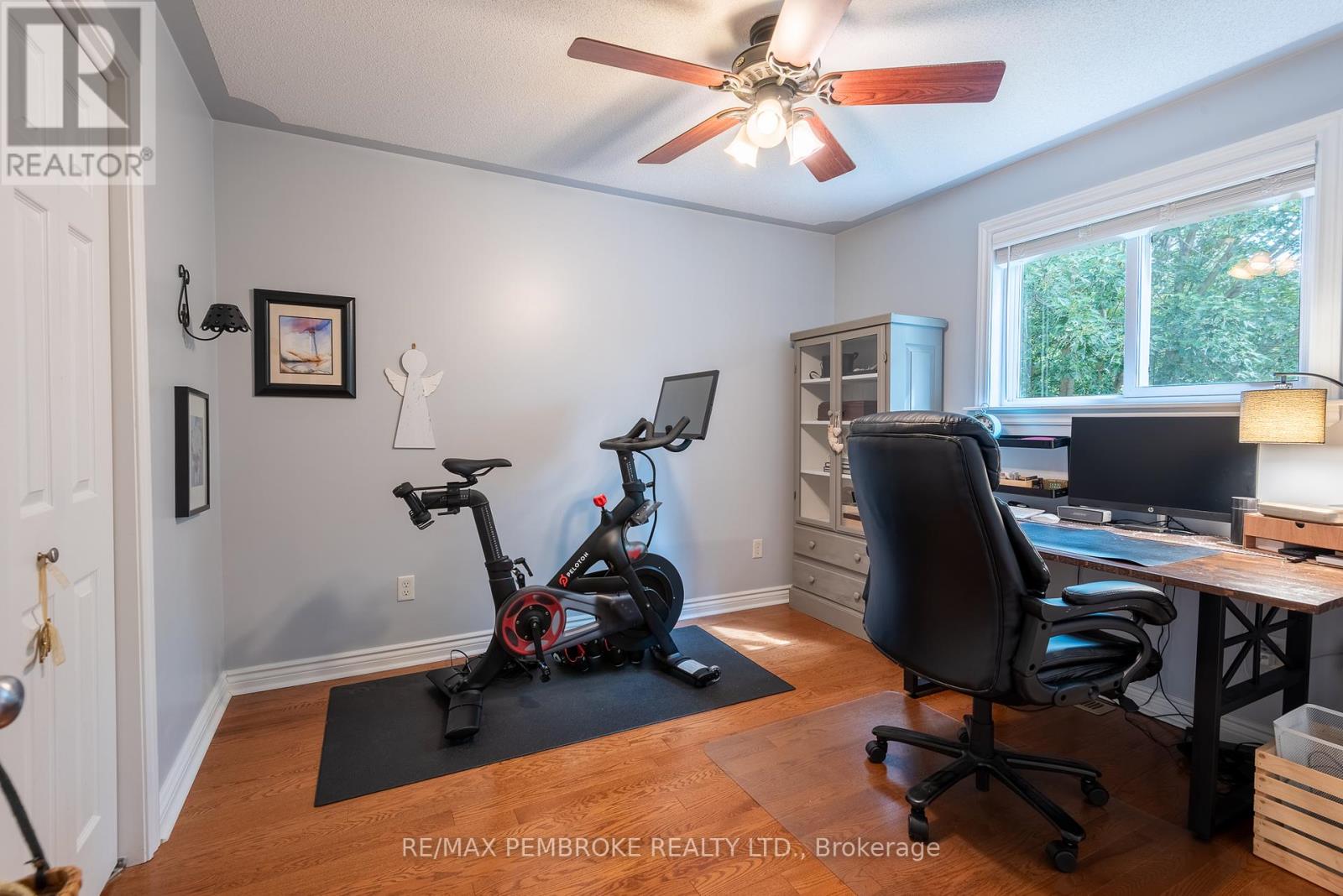 47 Mohns Avenue, Petawawa, Ontario  K8H 2H1 - Photo 32 - X12404660