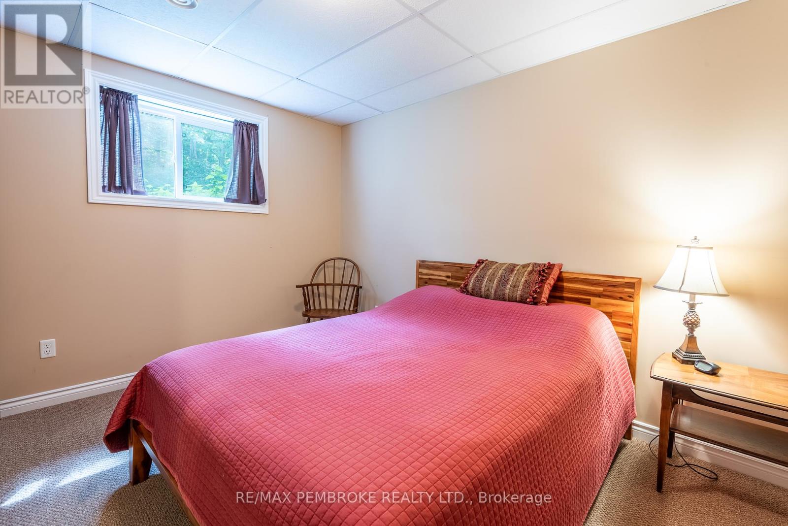47 Mohns Avenue, Petawawa, Ontario  K8H 2H1 - Photo 43 - X12404660
