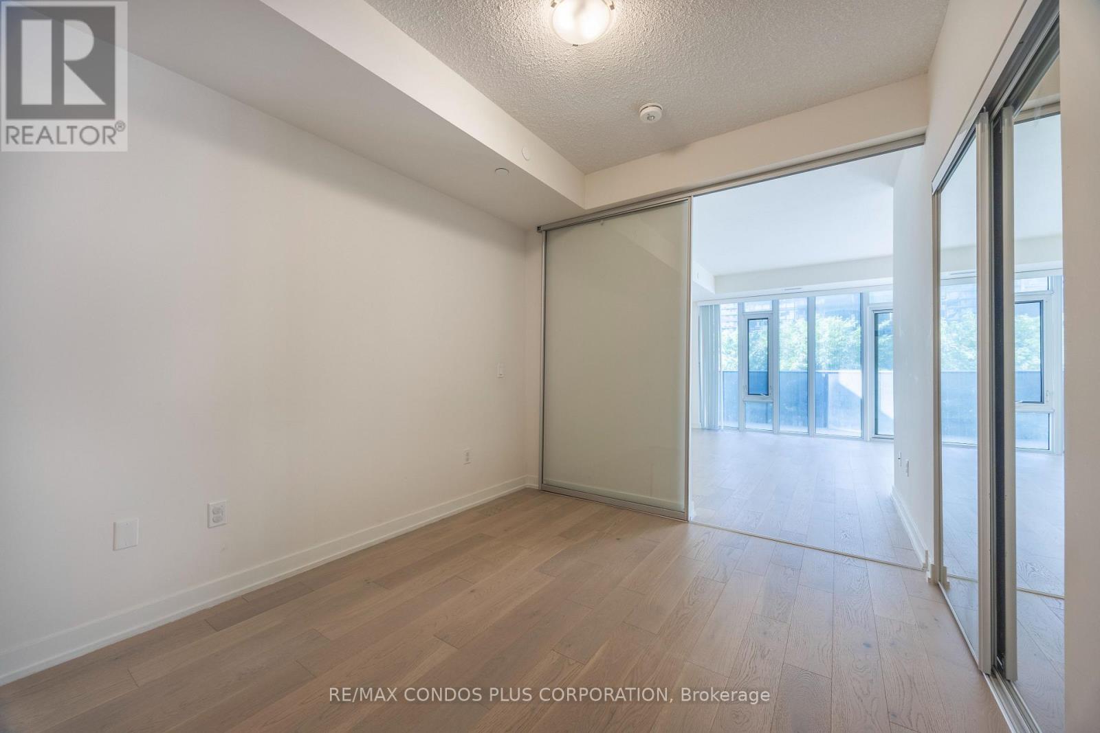 518 - 330 Richmond Street W, Toronto (Waterfront Communities), Ontario  M5V 1X2 - Photo 17 - C12404586